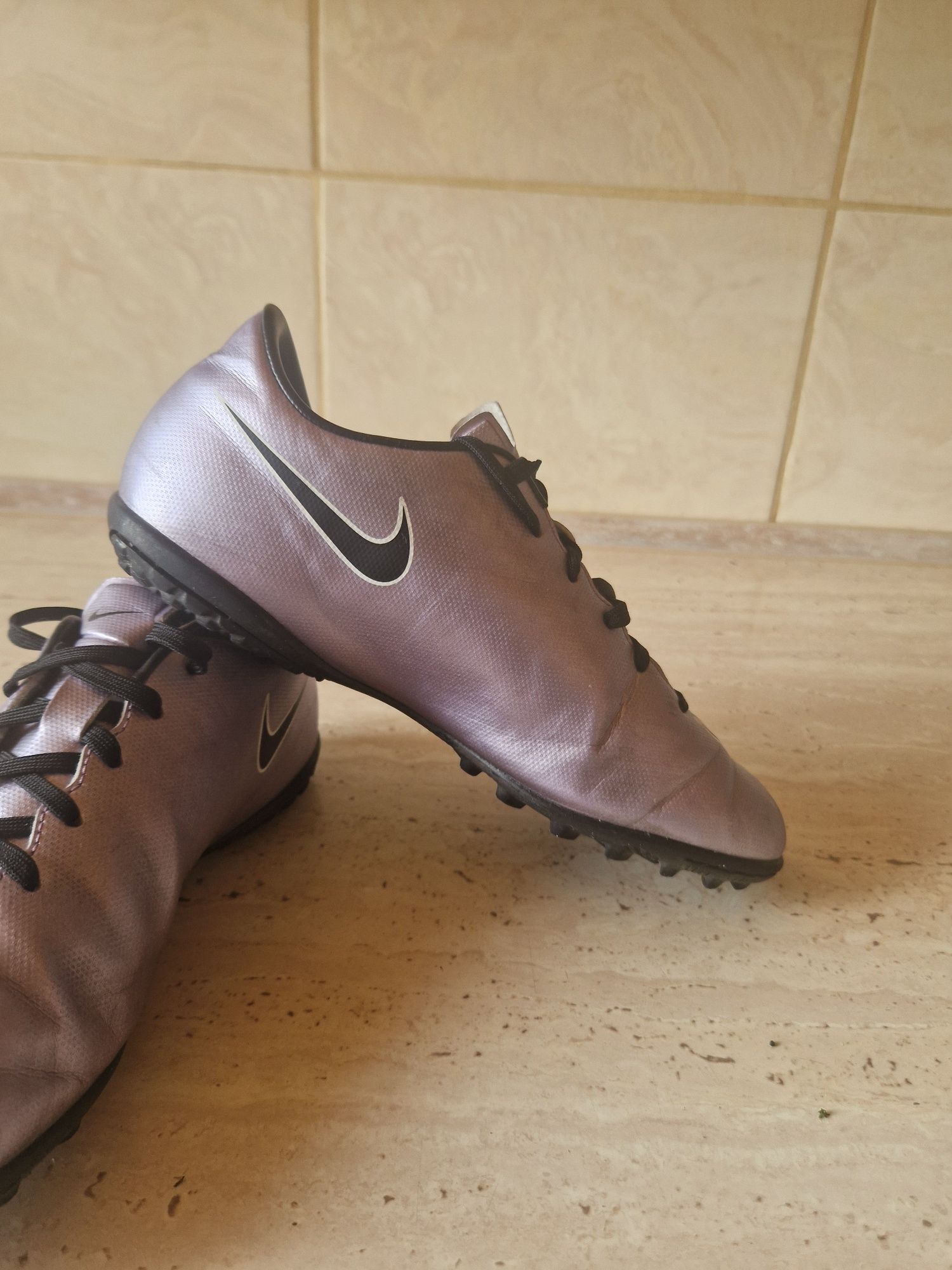 Turfy Nike Mercurial r 38