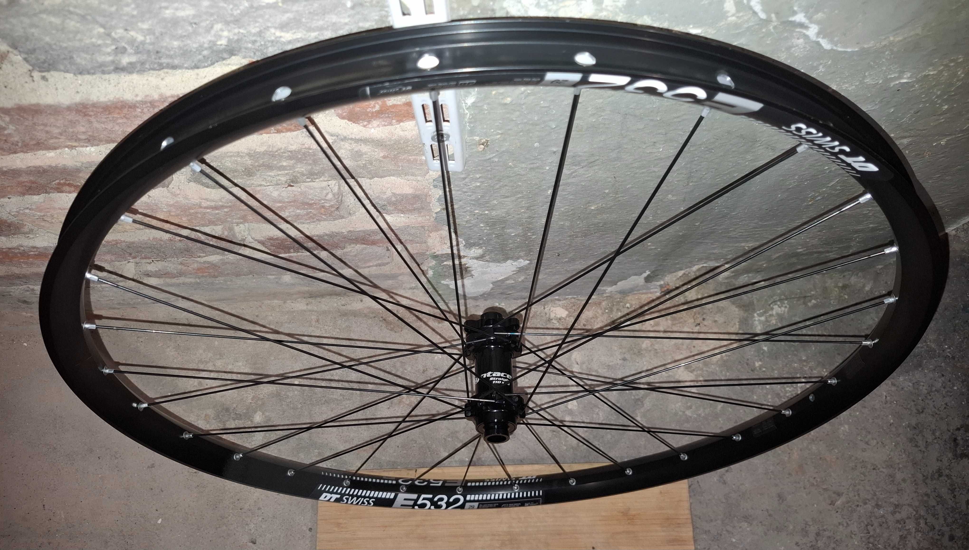 koło przód 29 Syntace 110x15mm DT E532 Sapim Race