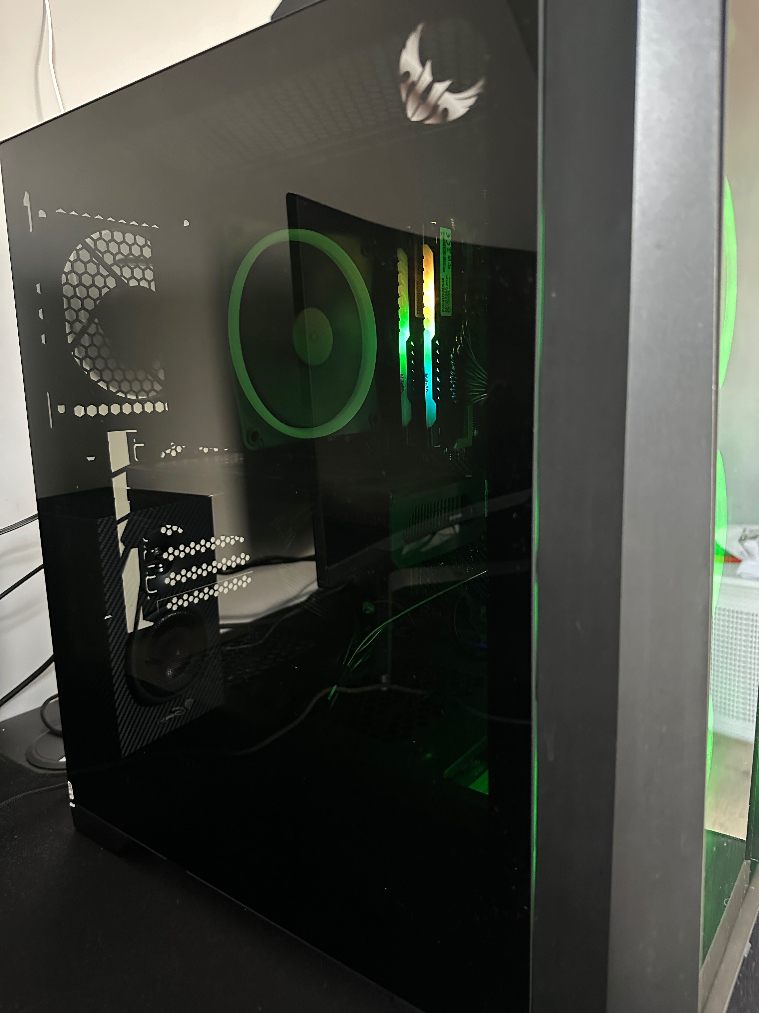 Sprzedam/Zamienie Komputer Gamingowy za laptopa gam