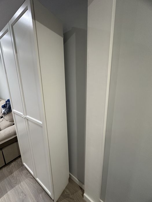 Estante Bills / Oxberg IKEA