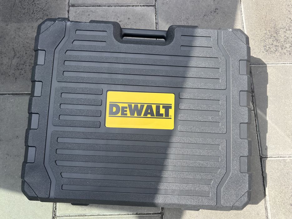 Dewalt комплект
