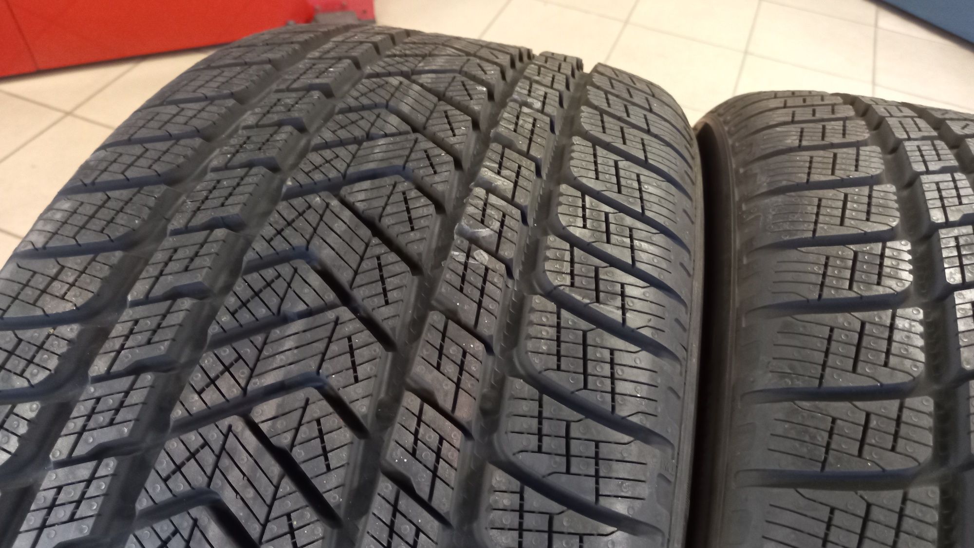 Opony Zimowe Pirelli Scorpion Winter 265/35/22 102V 2szt PNCS