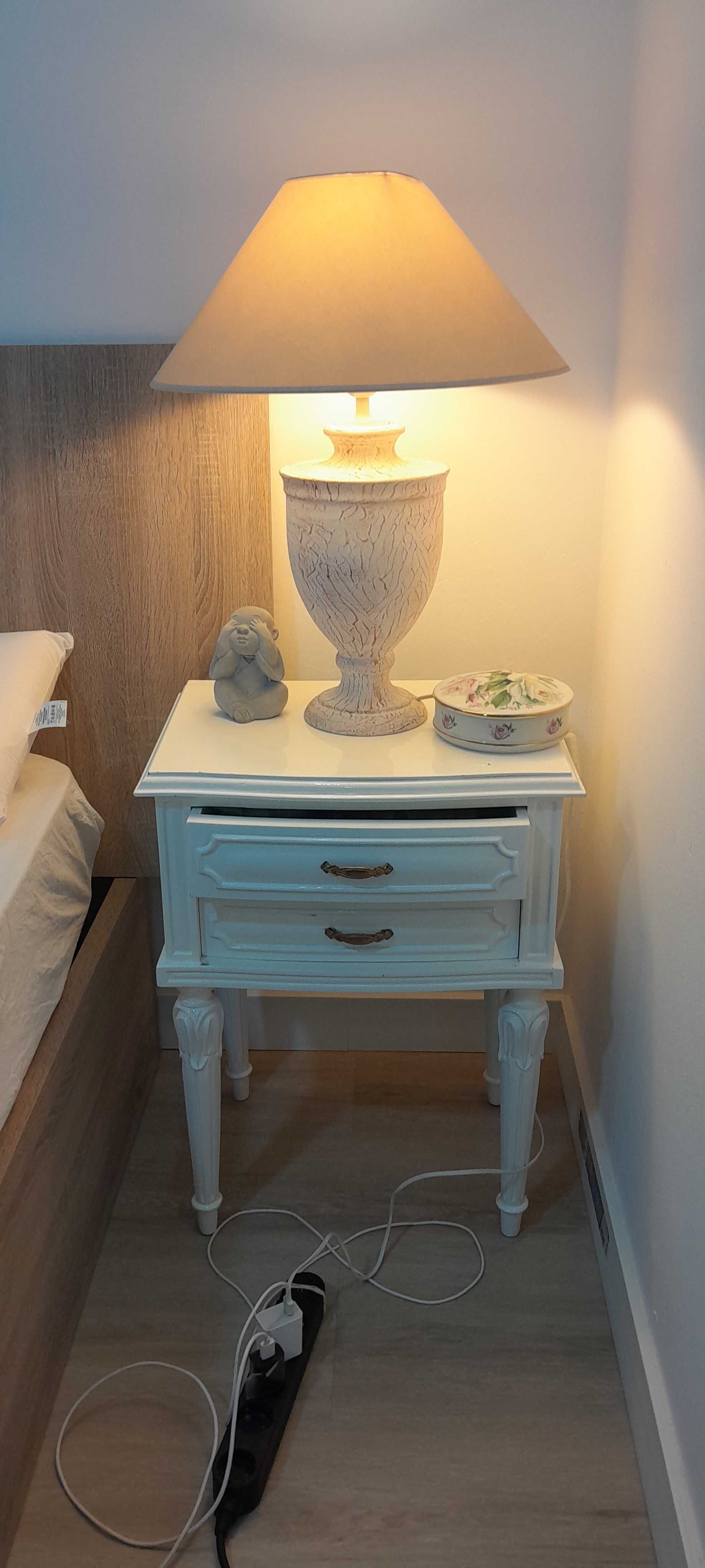Mesa de cabeceira
