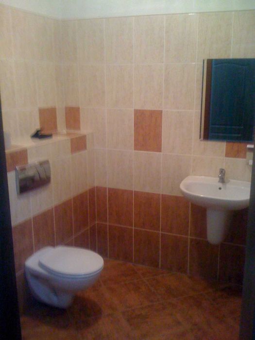 Pokój mieszkalno-biurowy z łazienką i aneksem kuchennym -  40 mkw 2-p.