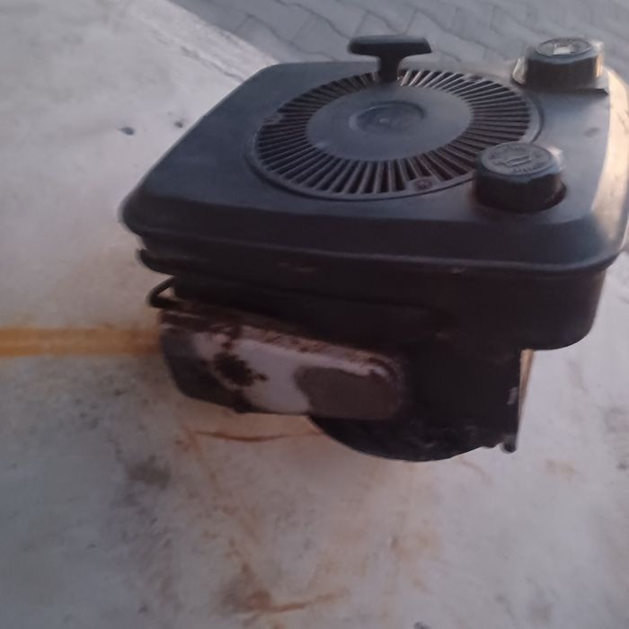 Silnik dolnozaworowy