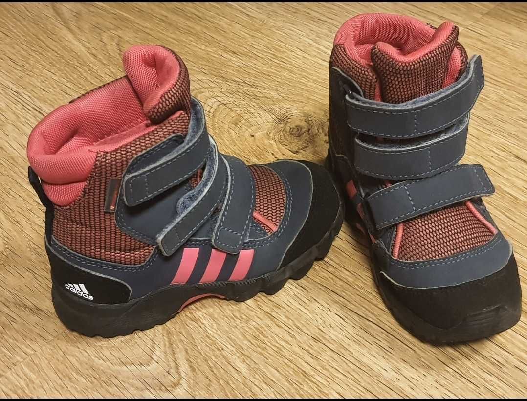 Продаю детские кросовки ботинки сапоги адидас   adidas.