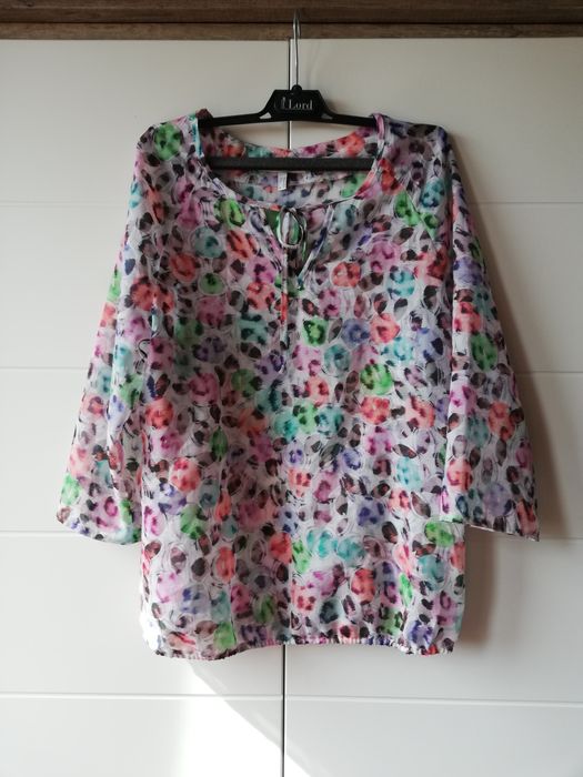 Lekka bluzeczka M