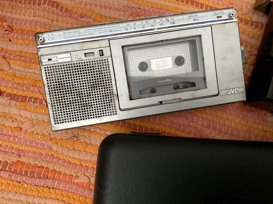 Rádios e Antenas Antigos (JVC / Sanyo / Sharp / Sony)