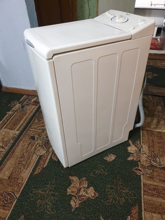 Продам стиральную машинку Вирпул на 5кг.Загрузки.