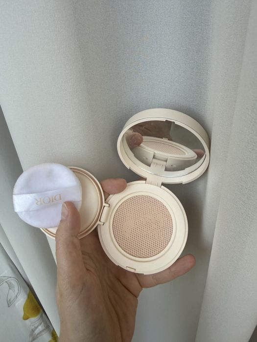 Пудра Dior Forever Cushion Powder Light