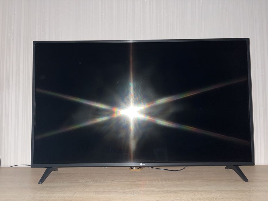 Продам телевізор LG, стан нового!