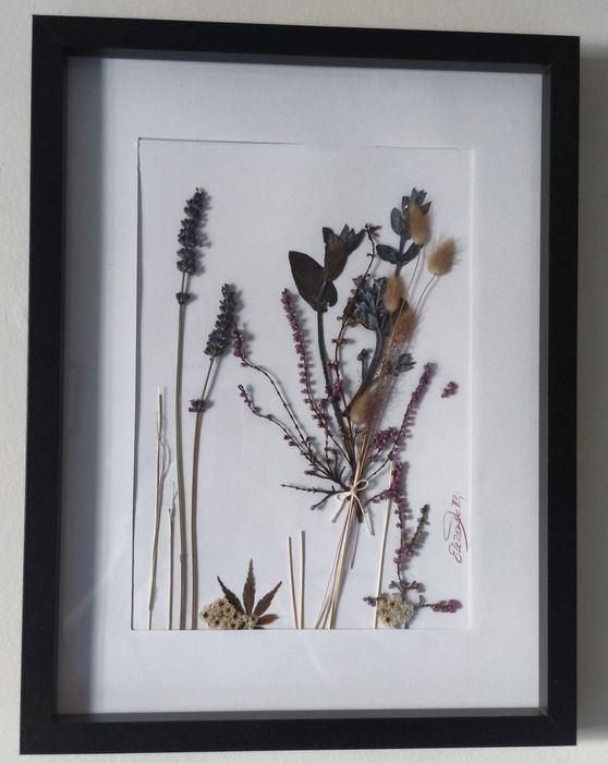 Quadros decorativos feitos a mão,  designs florais exclusivos.