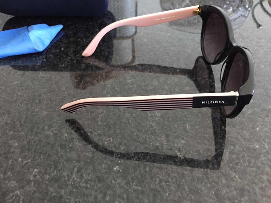 Oculos de sol novos