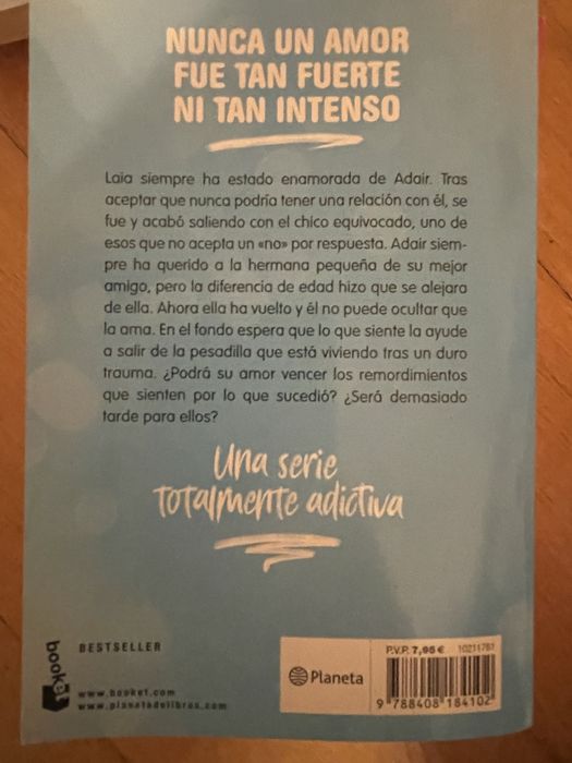 Livro bolso em 2 mao