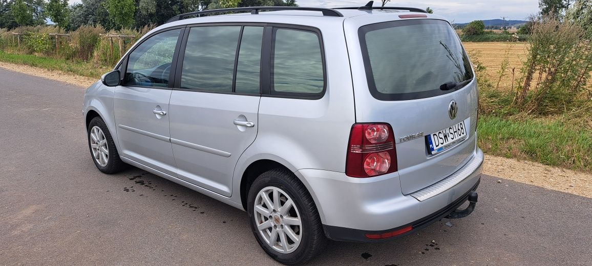 Vw Touran Trend 1.9 TDI 2009r /klima/elektryka/ładny stan/
