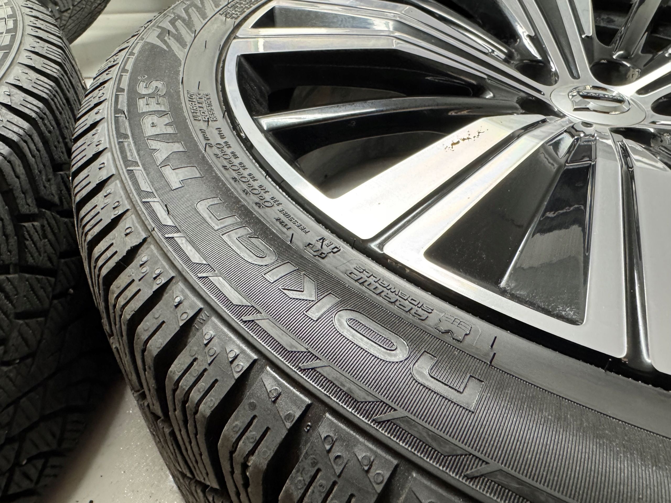 Kola Felgi 20 Volvo XC90 XC60 V90 r Design Oem Idealne