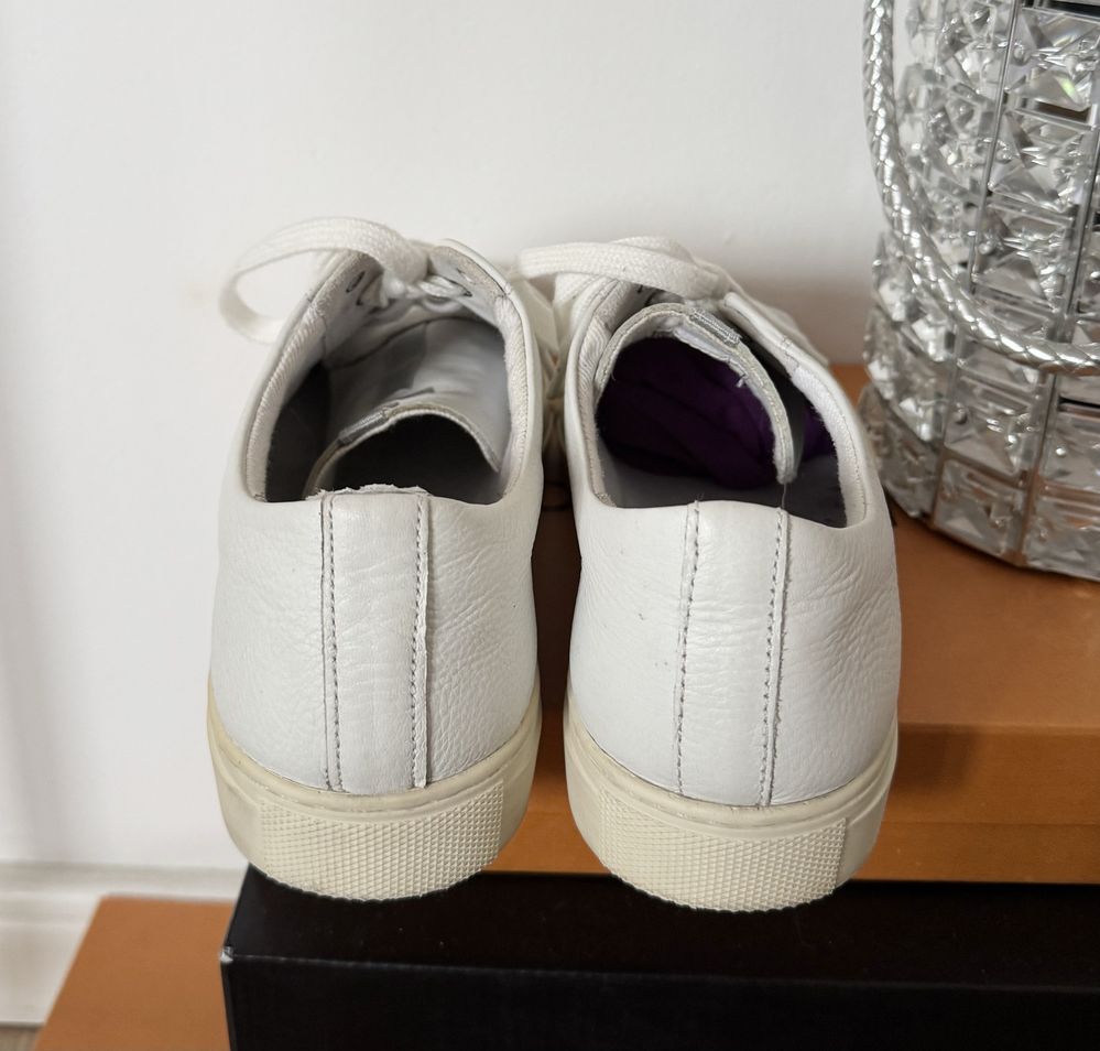 Buty trampki Levi’s skórzane białe 39