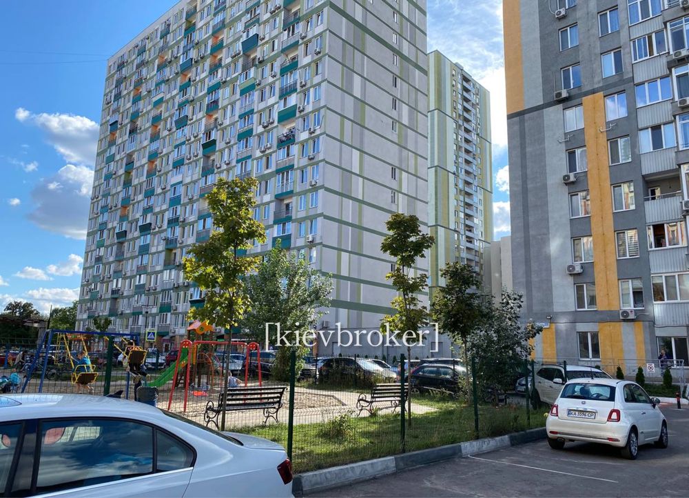 Оренда фасад 32м2 ЖК Грюнвальд новобудова 7 будинків 1200квартир