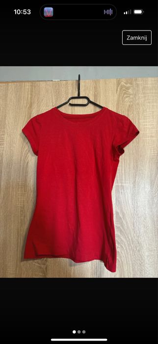 czerwona koszulka