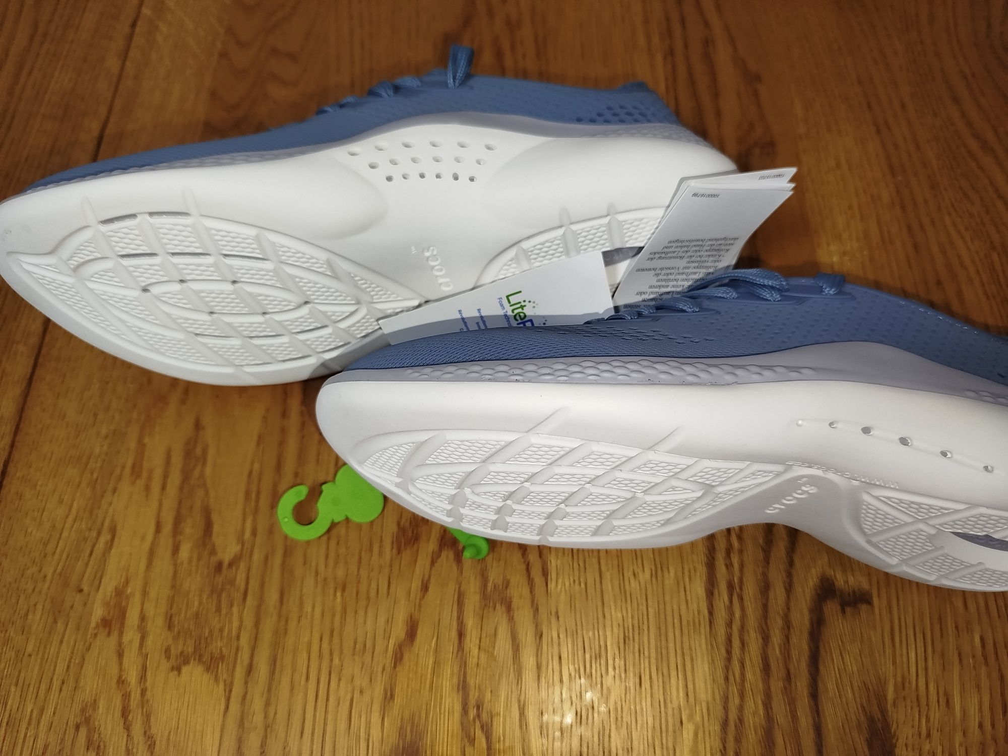 Чоловічі кросівки Crocs Men's LiteRide 360 Pacer Sneaker