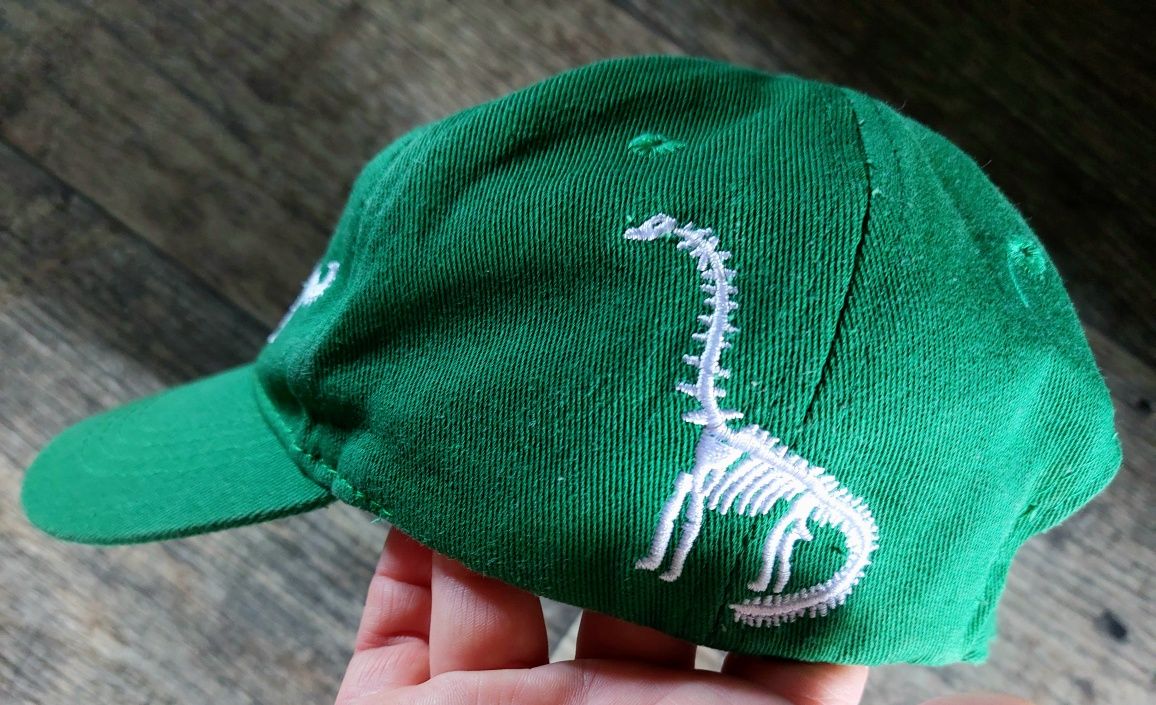 Czapka z daszkiem dinozaury uniwersalna,