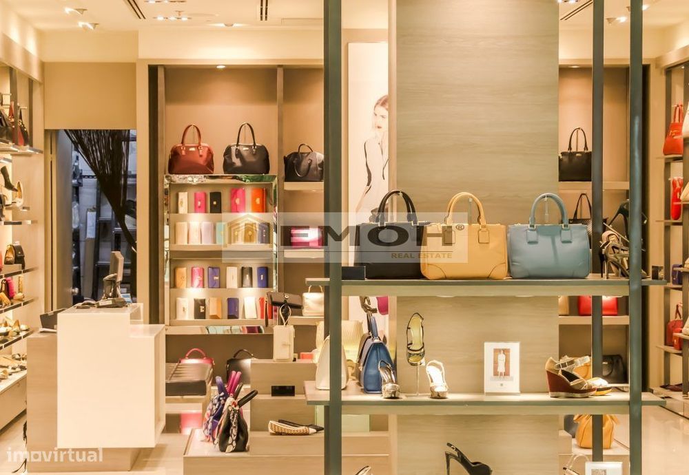 Trespasse de loja no centro da Parede, Cascais