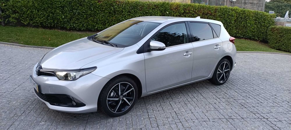 Toyota Auris 1 dono só 136000klm sport