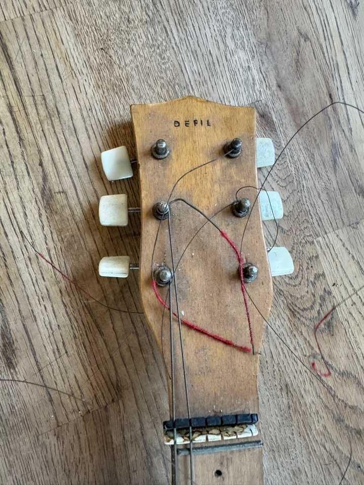Gitara Defil Jazz