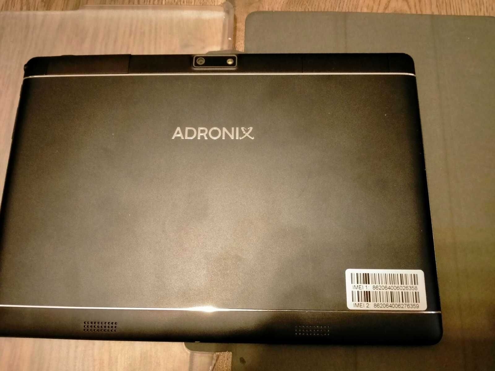 Планшет-телефон Adronix