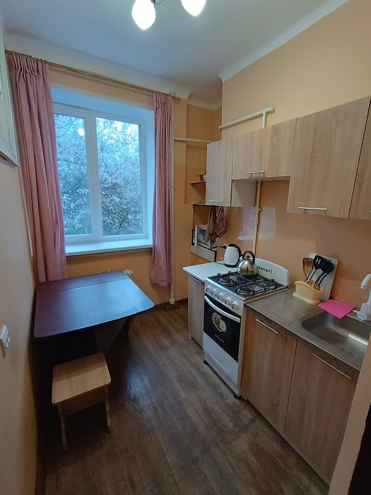 Сдам 2 комнатную квартиру Металлургов (КСМ) пр. Соборный