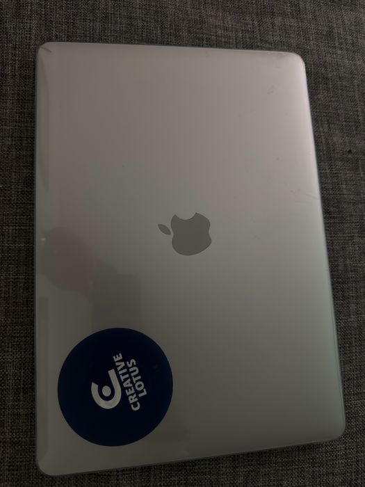 Macbook Pro 13 - 2019