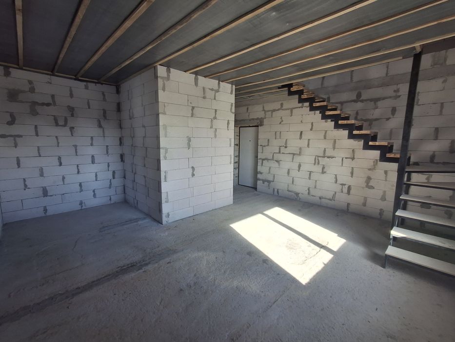 Квартира 3к (73кв.м). Киев. Райдужний. Воскресенка