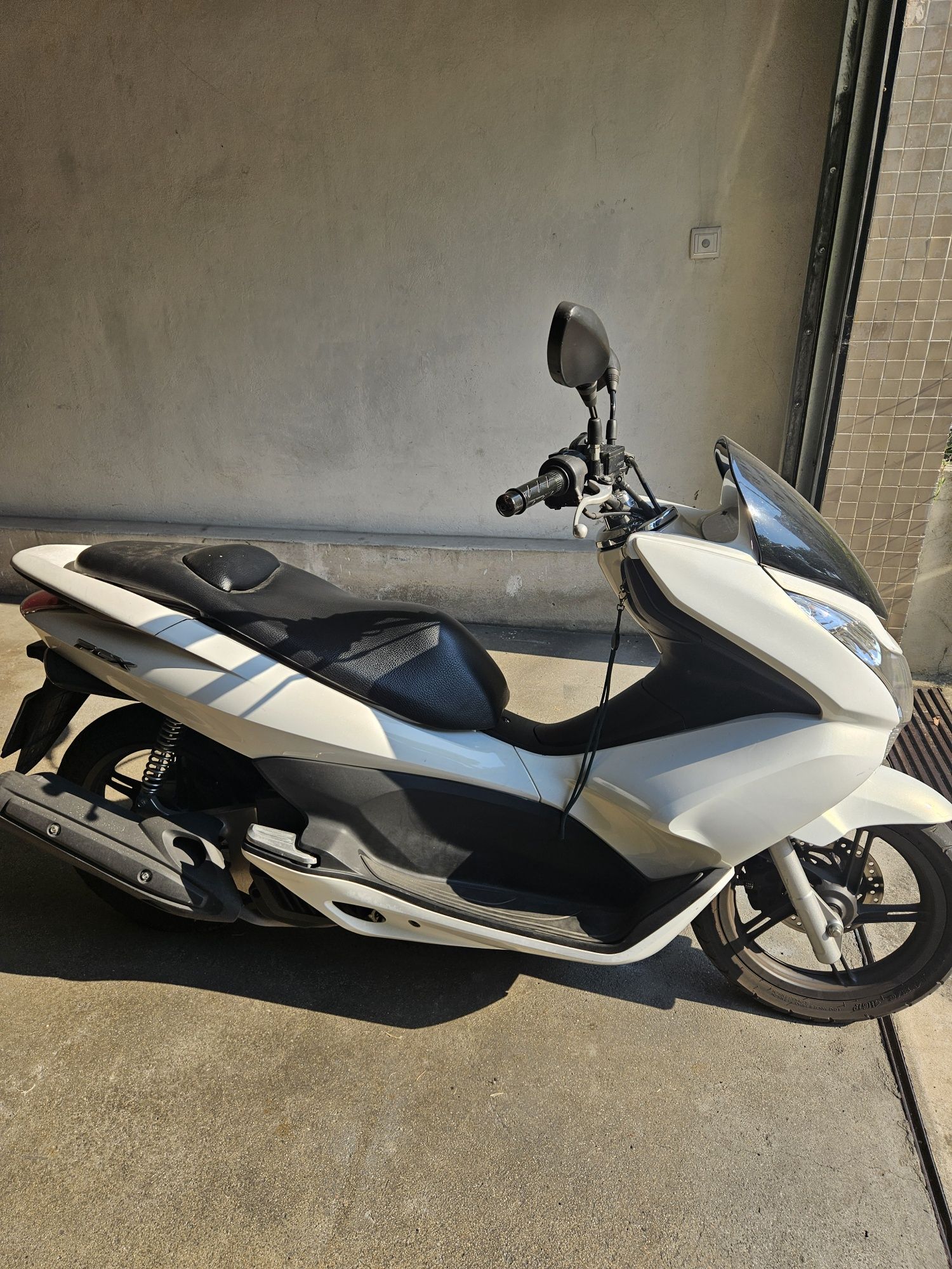 Moto pcx 125  25 mil km