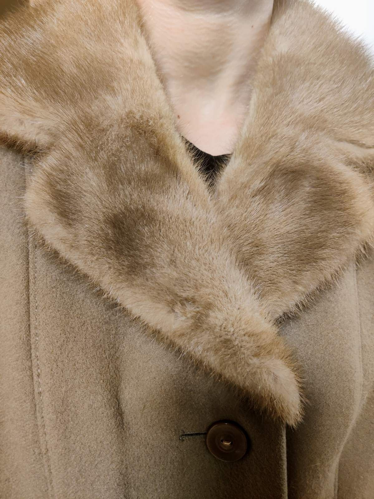 Женское зимнее добротное драповое пальто с норковым воротником. Р.50