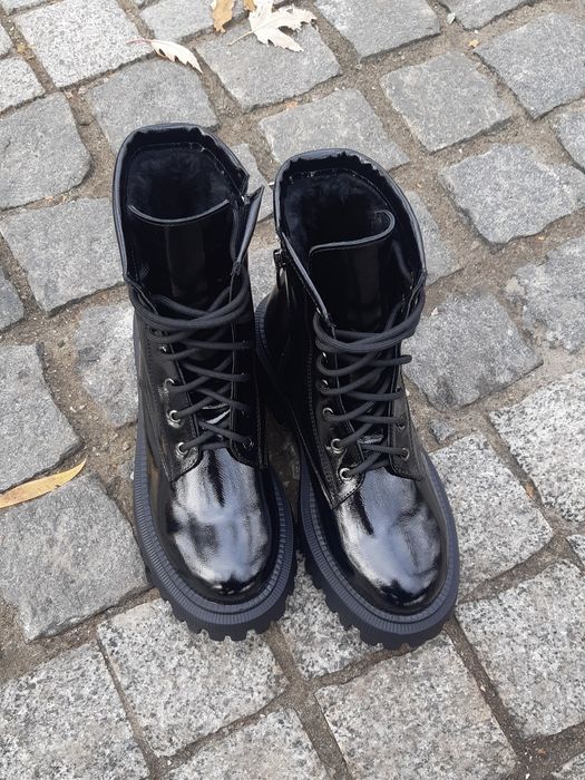 Лаковані шкіряні черевики (лаковые кожаные ботинки боты берц