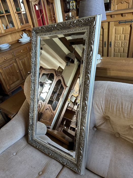 Stylowe rzeźbione drewniane lustro