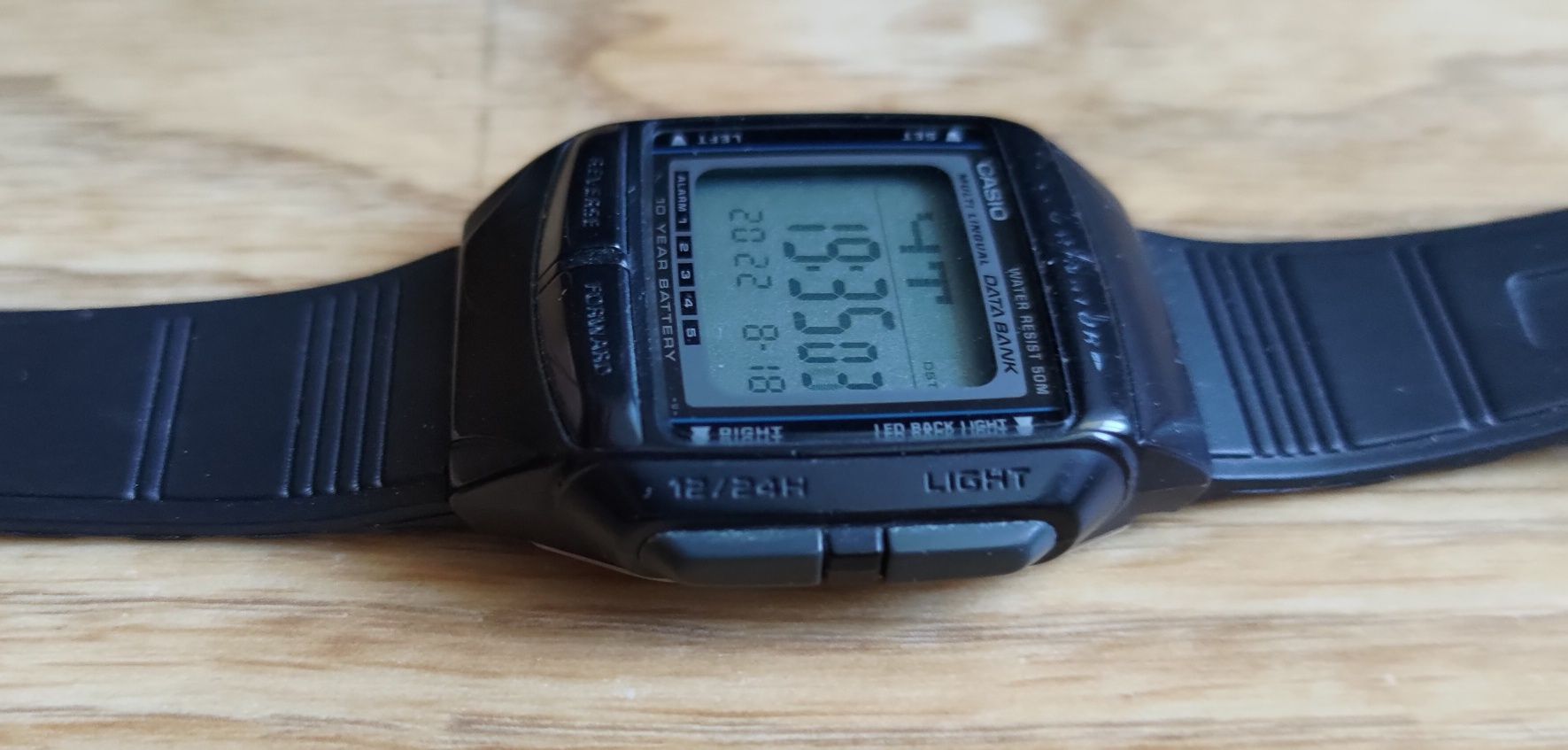 Годинник Casio DB-36