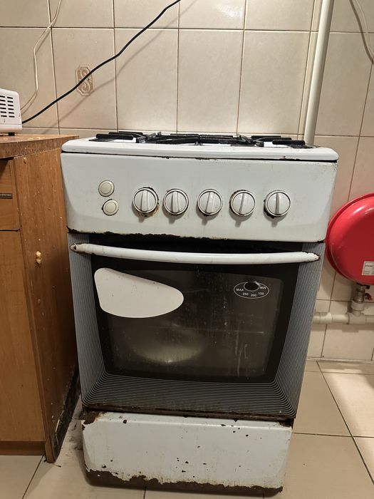 Газова плита з духовкою