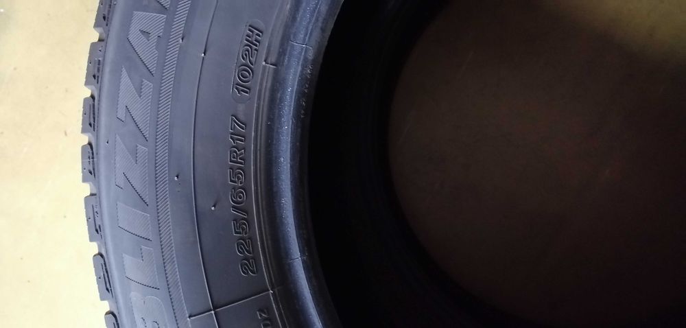 225/65/17 bridgestone 2szt zimowe