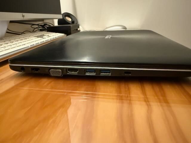 Portátil Asus Intel i7