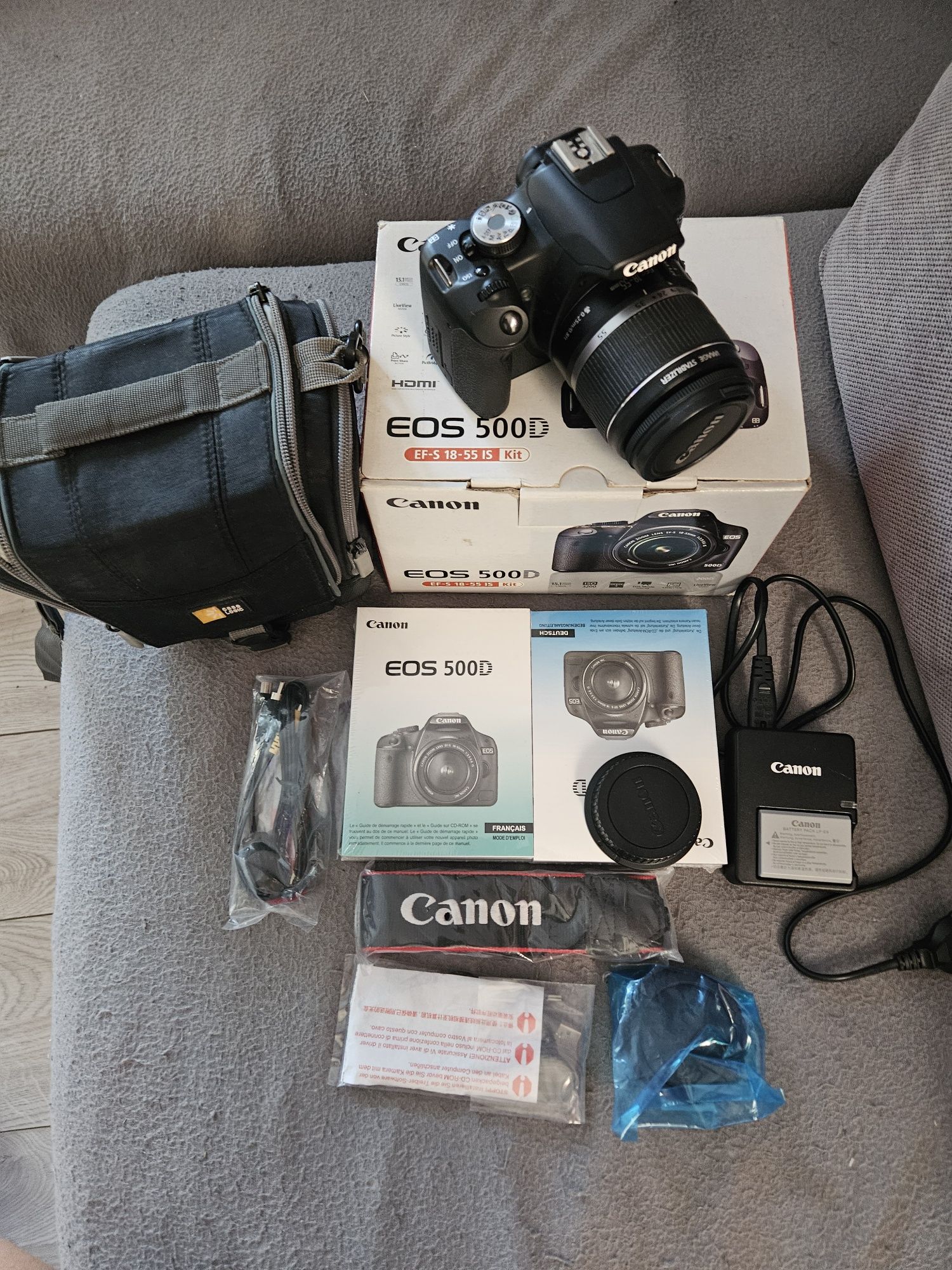 APARAT Canon EOS 500D.