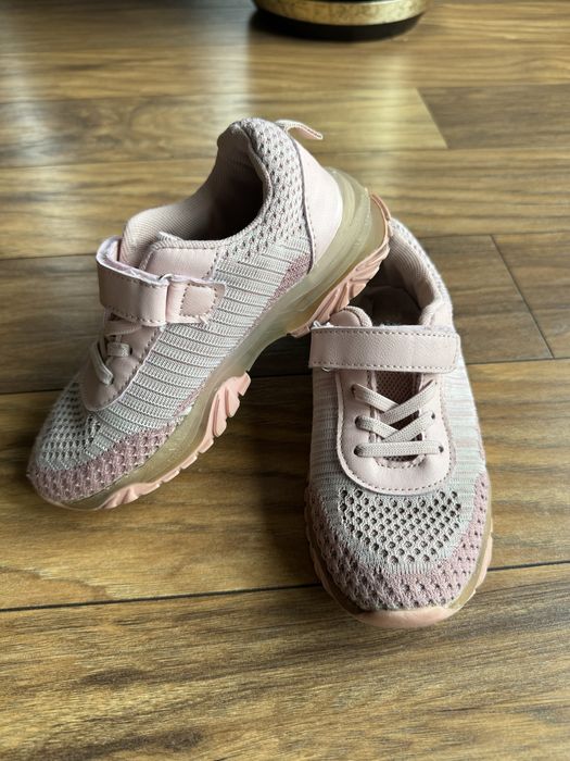 Byty rozm.30, dlugosc wkładki 20 cm, przewiewne.,