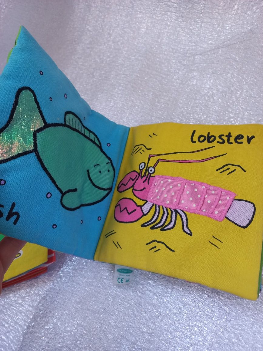Сенсорні / тактильні м'які з тканини книжечки для малюків