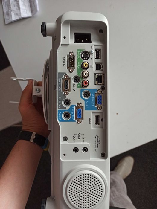 проектор Epson EB-536Wi
