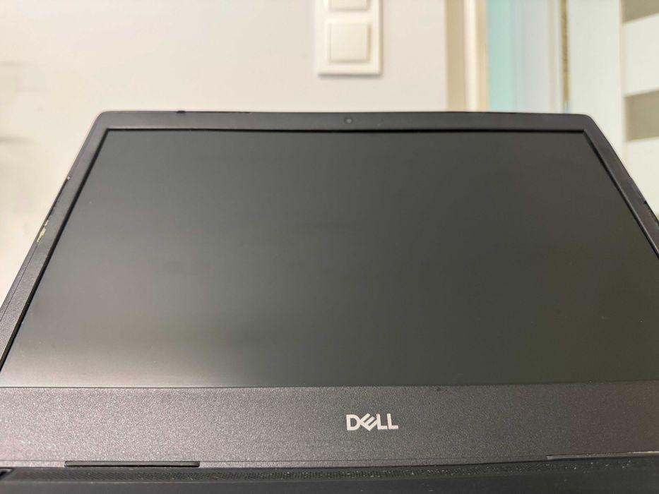 Dell Latiude 3840 Intel Core I7-7500U CPU, Windows 10 Pro, SSD 256GB