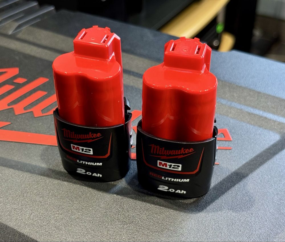 Nowa zakrętarka udarowa Milwaukee M12 FID2 + 2xAku 2.0Ah + Ładowarka