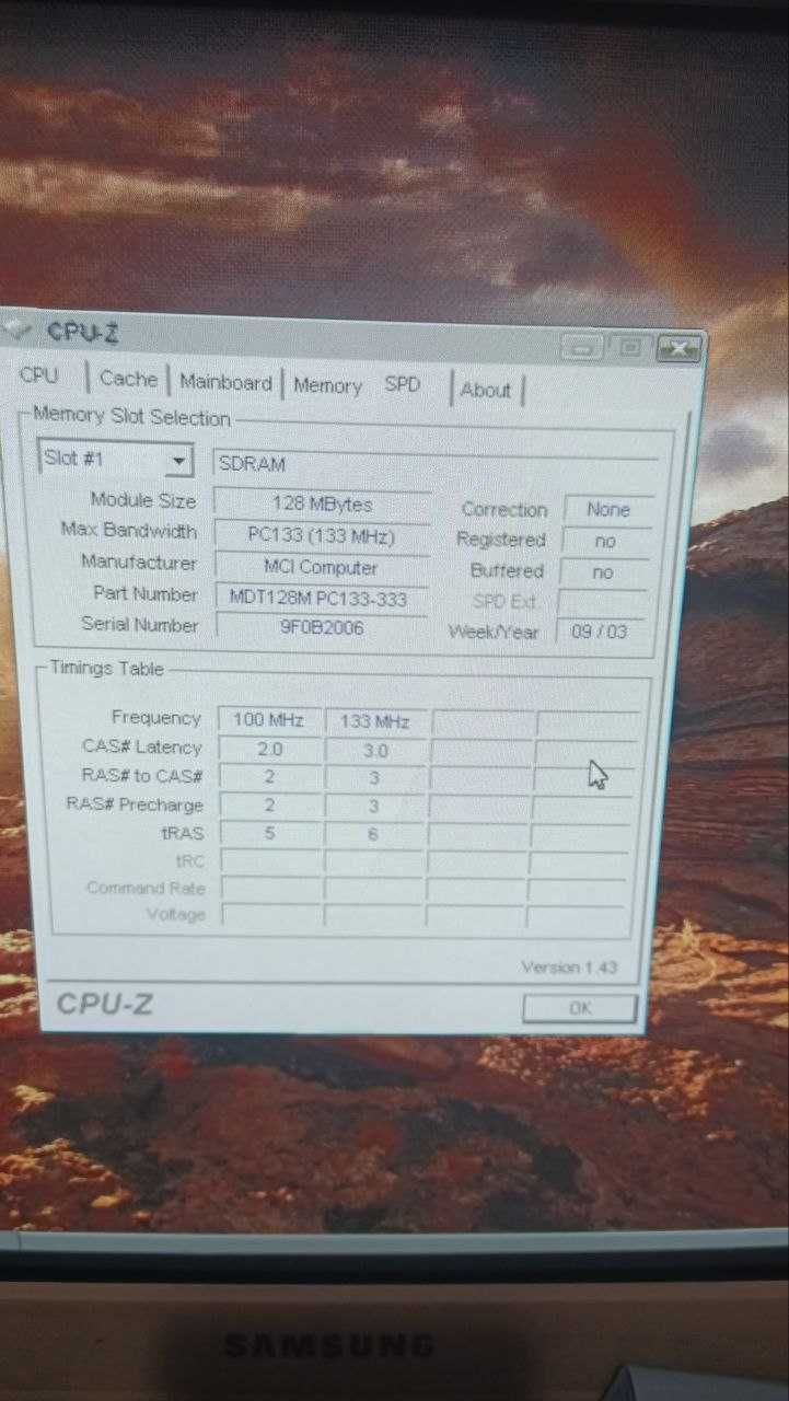 Intel Desktop Board D815EGEW (Socket 370) + Pentium III 750Mhz + 128Mb