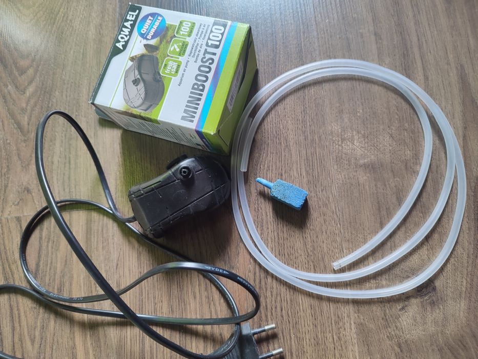 Zestaw napowietrzacz Aquael miniboost 100