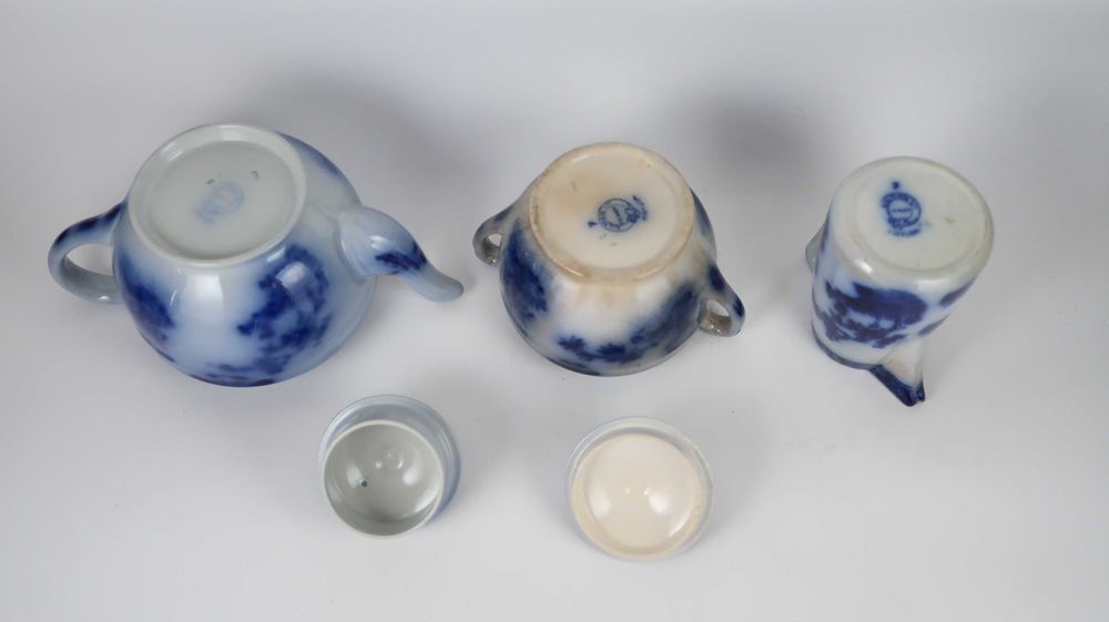 Serviço faiança azul e branca Sacavém - Motivo 7