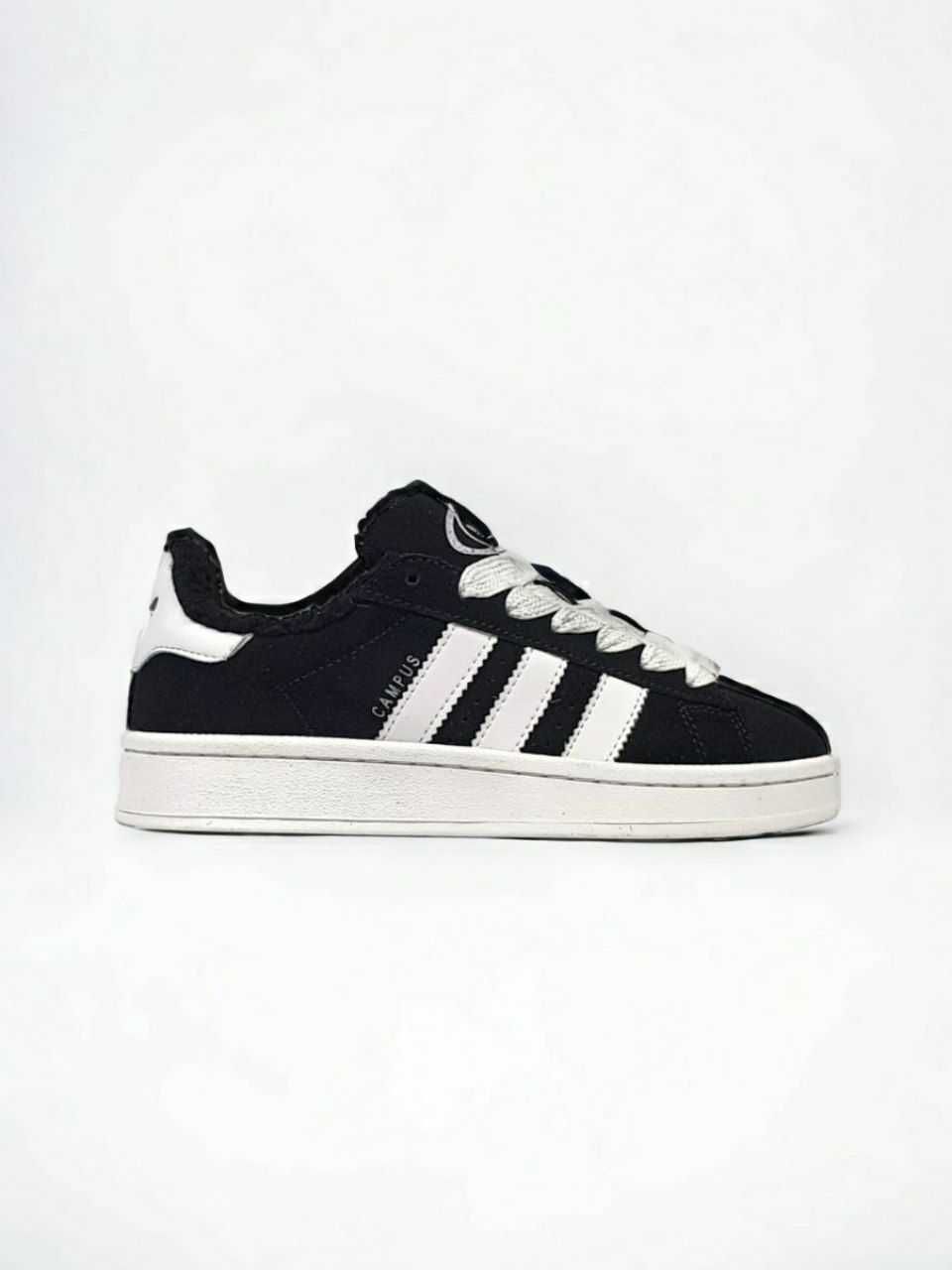 Adidas Campus 00s
•Black White•